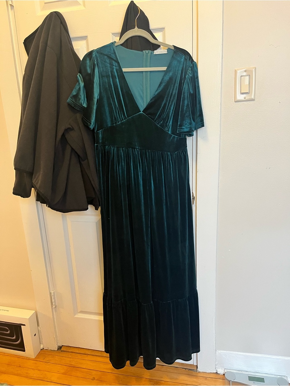 Deep Green Velvet V-Neck Maxi Dress